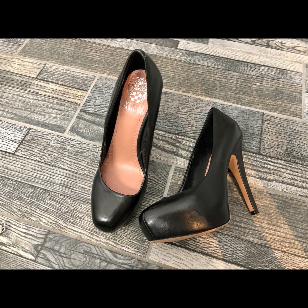 Vince Camuto platform black leather pumps 6.5
